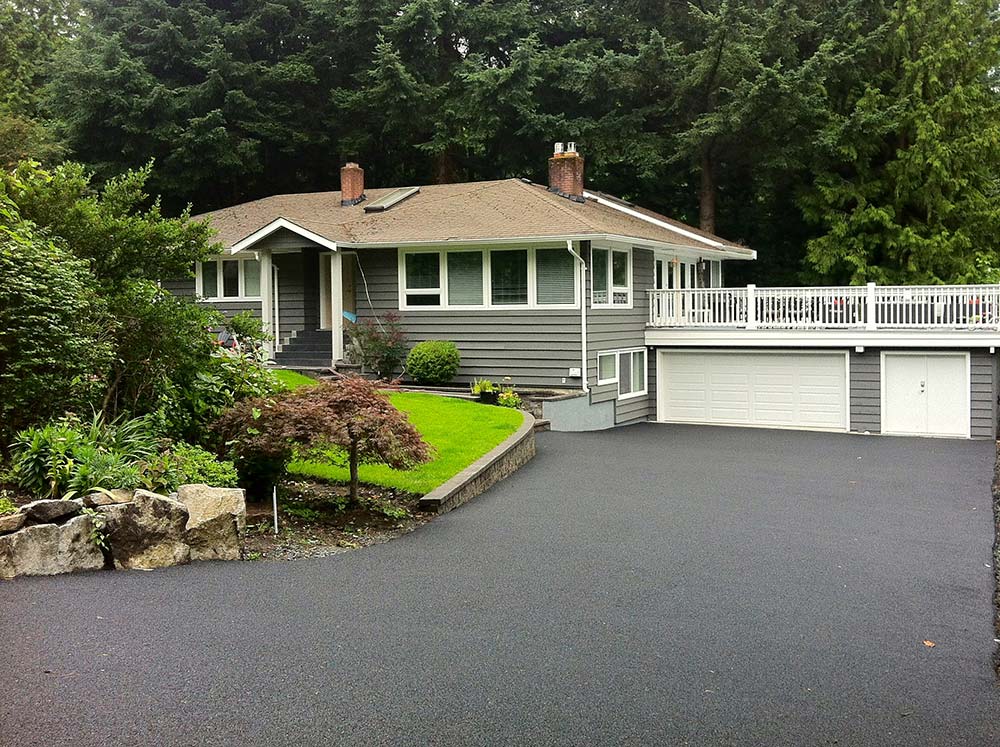 BC rubber paving company offers rubber driveway paving, rubber flooring, and driveway resurfacing